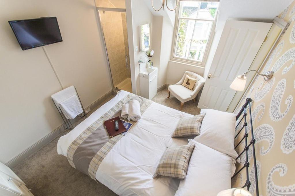 2 Cambridge Villas B & B Ембълсайд Екстериор снимка