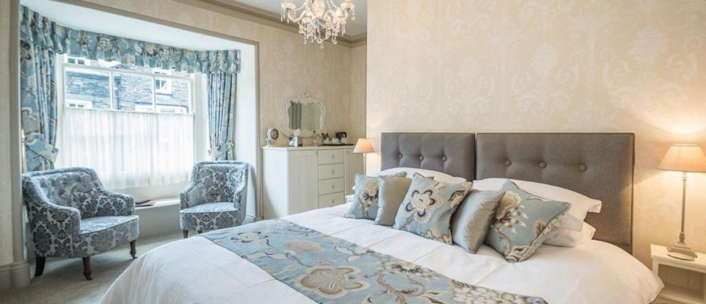 2 Cambridge Villas B & B Ембълсайд Екстериор снимка