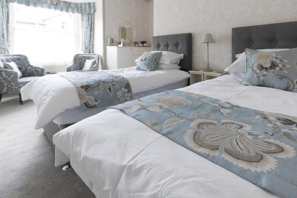 2 Cambridge Villas B & B Ембълсайд Екстериор снимка
