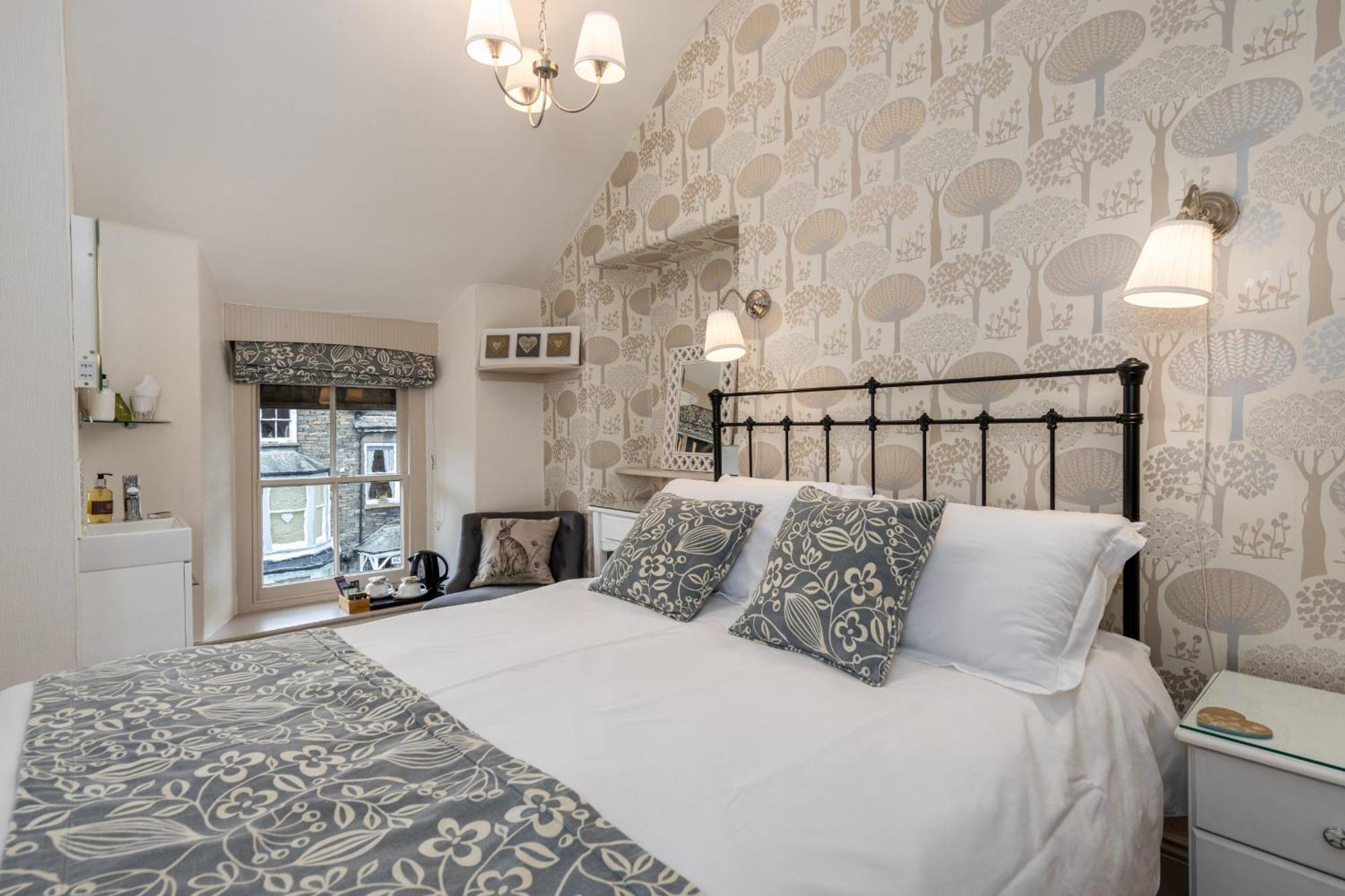 2 Cambridge Villas B & B Ембълсайд Екстериор снимка