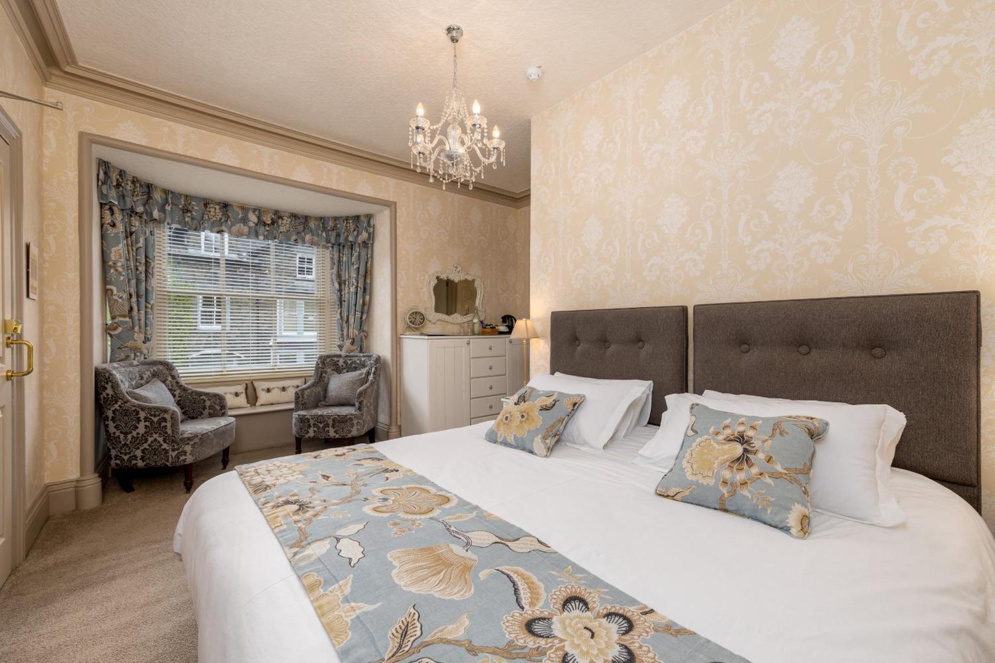 2 Cambridge Villas B & B Ембълсайд Екстериор снимка